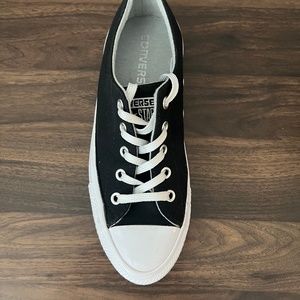 Woman’s Converse Sneaker